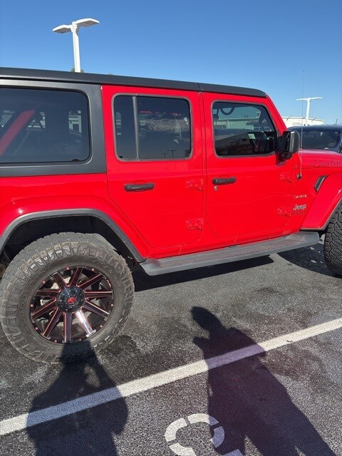 2019 Jeep Wrangler Unlimited Sahara photo 3