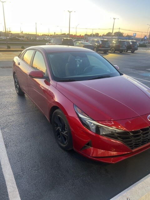 2023 Hyundai Elantra Hybrid Blue photo 2