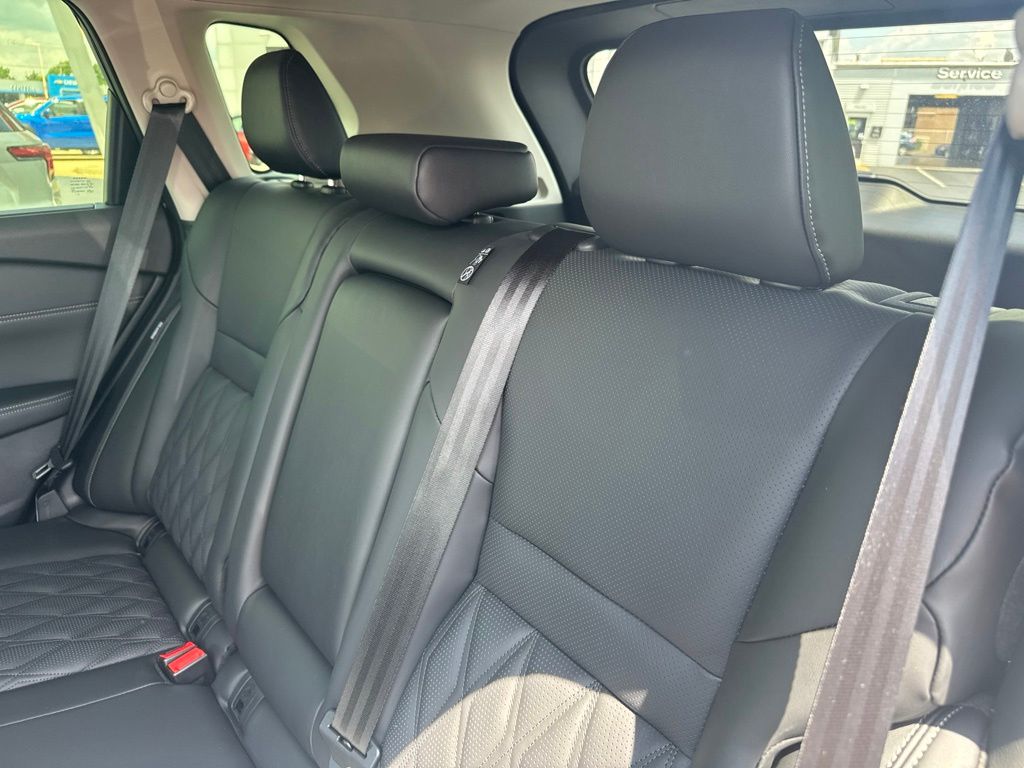 2026 Nissan Rogue Platinum - Photo 14