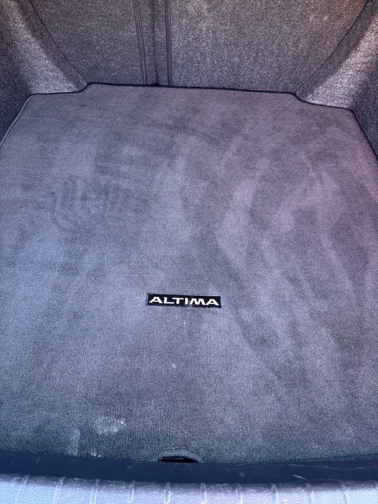 2025 Nissan Altima SV - Photo 13