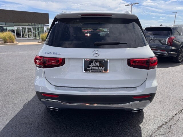2023 Mercedes Benz GLB 250 photo 4