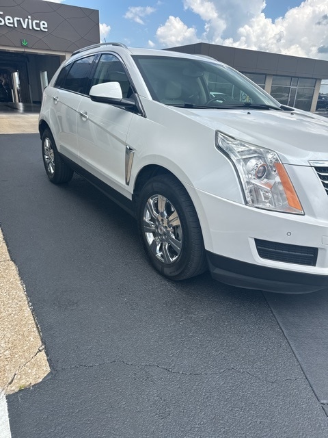 Used 2015 Cadillac SRX Luxury Collection with VIN 3GYFNEE33FS511192 for sale in Bowling Green, KY