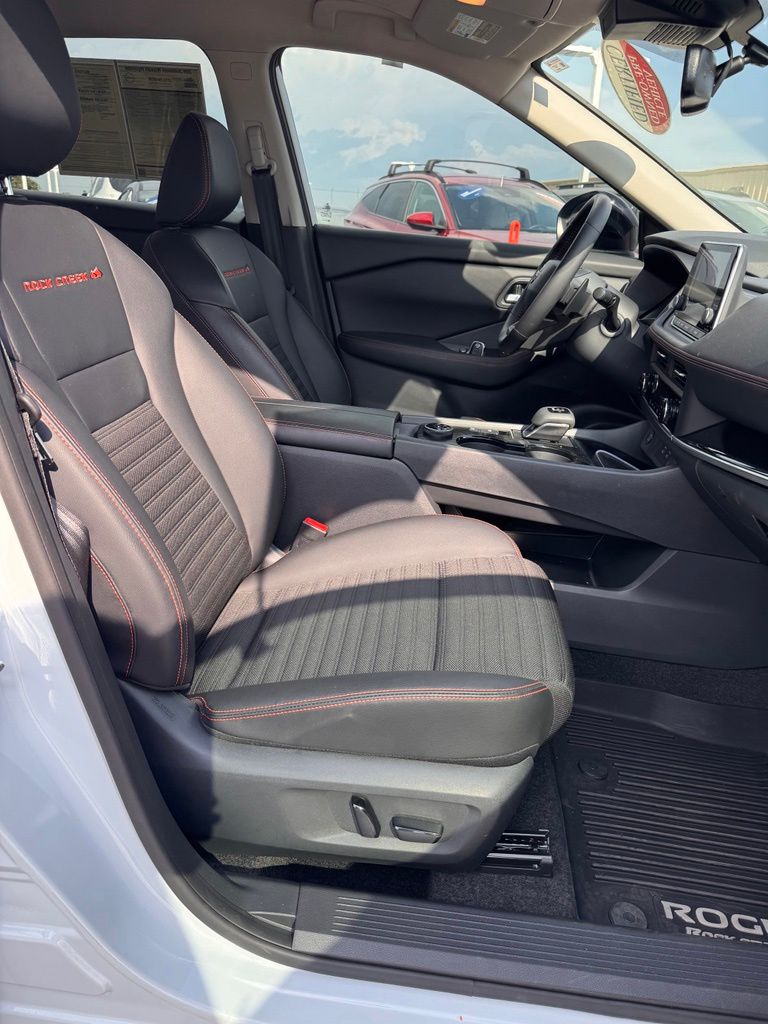 2026 Nissan Rogue Rock Creek - Photo 12