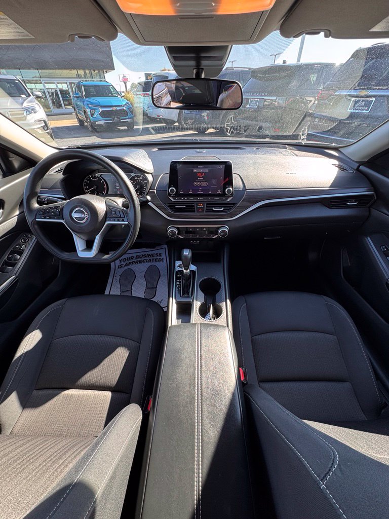 2025 Nissan Altima SV - Photo 16