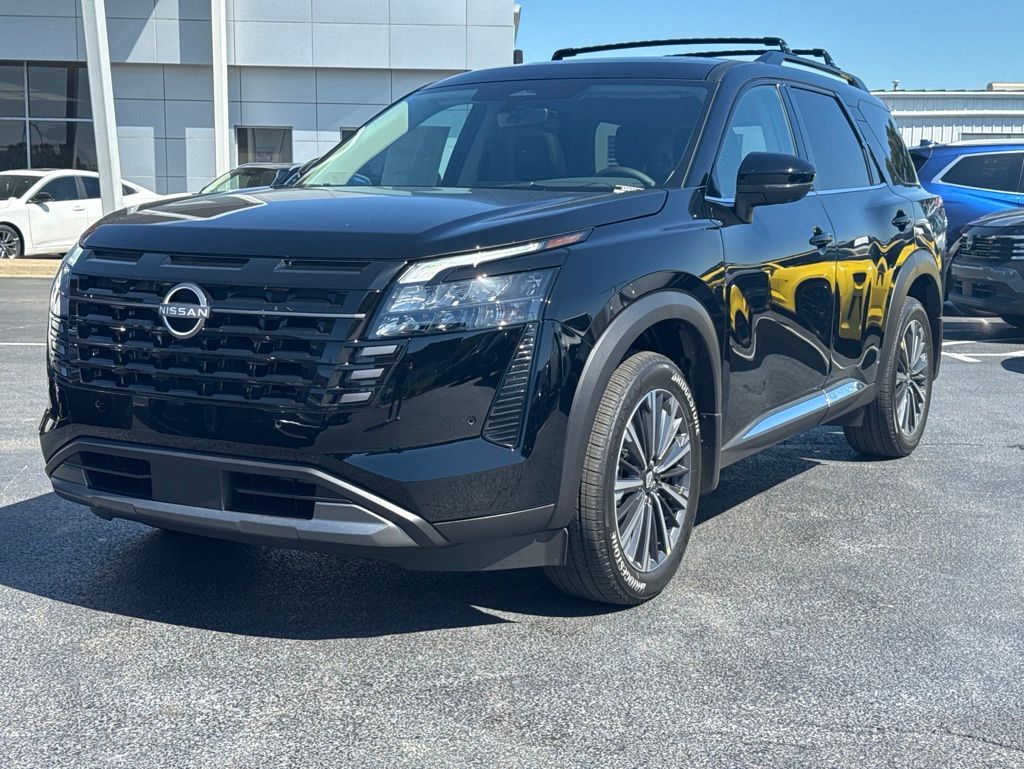 2026 Nissan Pathfinder Platinum 4WD's photo
