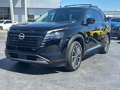 2026 Nissan Pathfinder Platinum SUV