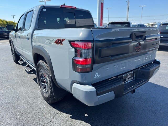 2026 Nissan Frontier PRO-4X photo 3