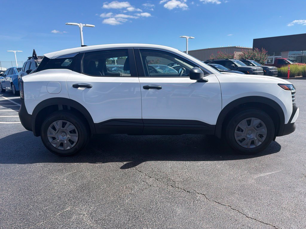 2026 Nissan KICKS S - Photo 6