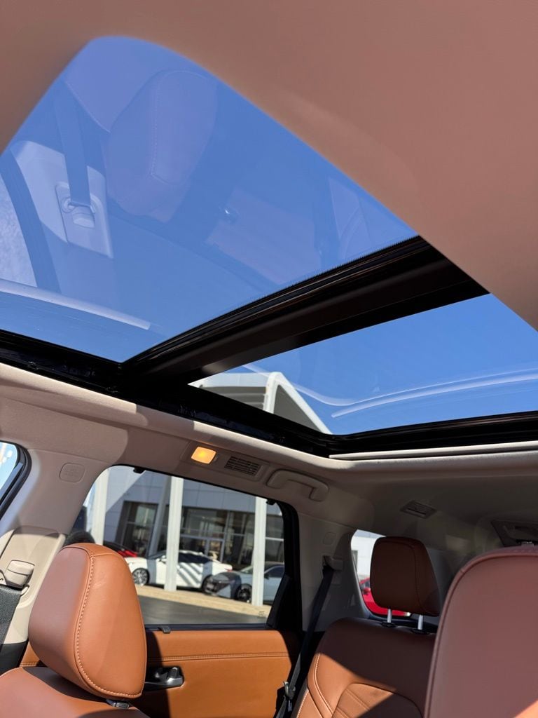 2025 Nissan Pathfinder Platinum - Photo 22