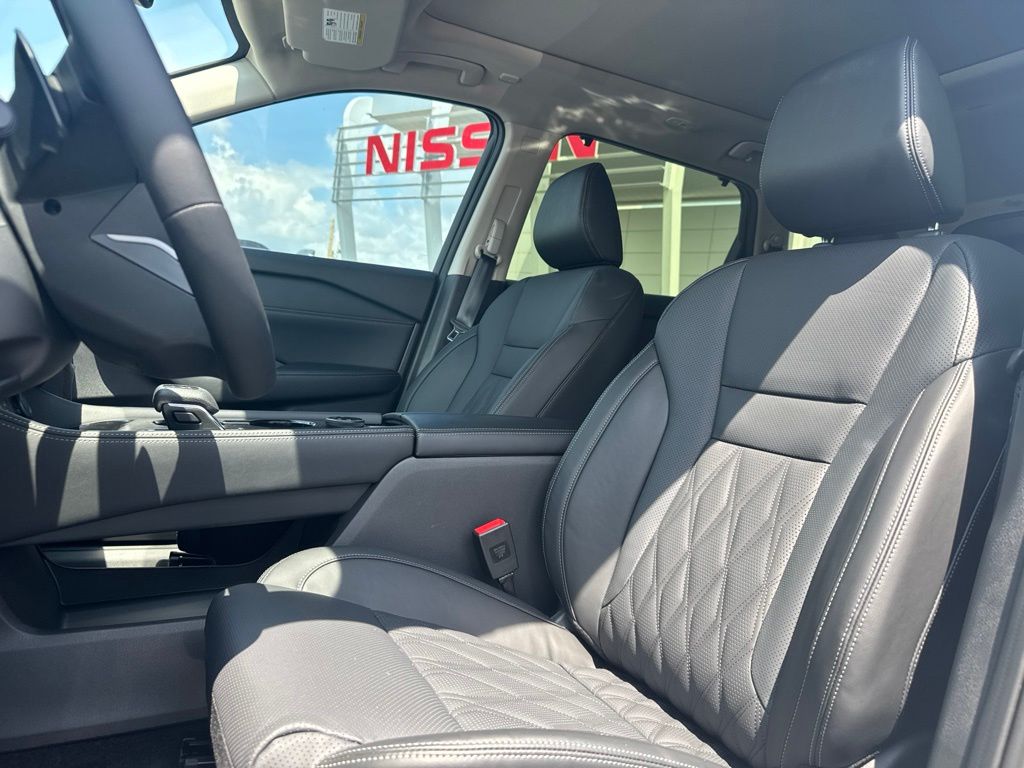 2026 Nissan Rogue Platinum - Photo 10