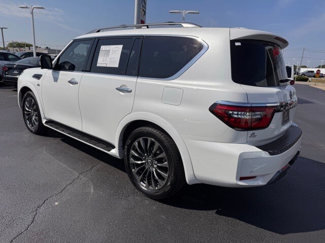 2021 Nissan Armada Platinum photo 2