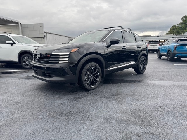 2026 Nissan KICKS SR AWD's photo