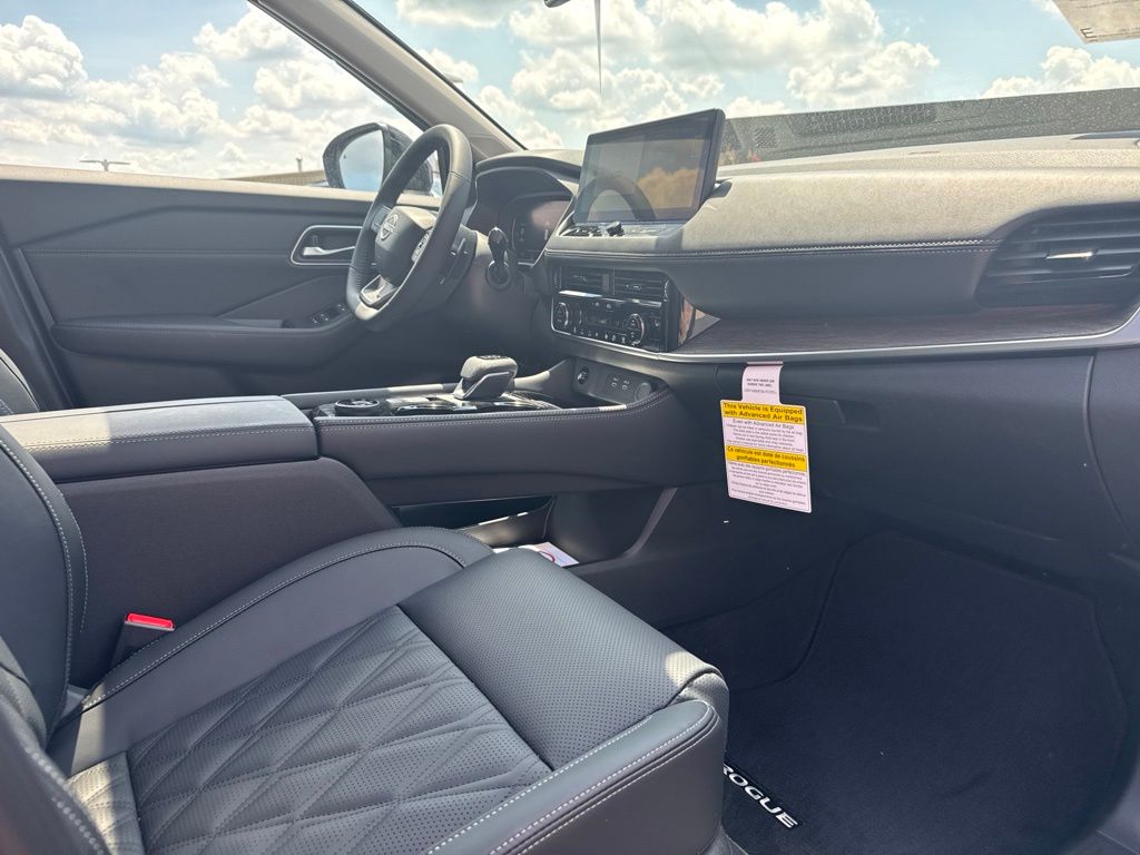 2026 Nissan Rogue Platinum - Photo 21