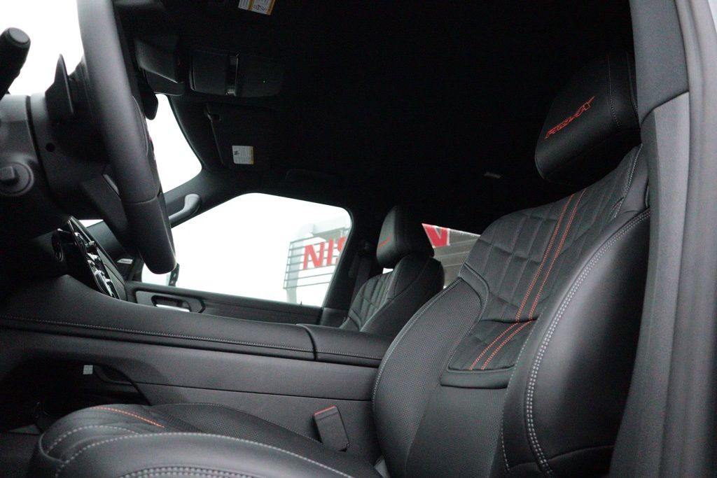 2026 Nissan Armada PRO-4X - Photo 19