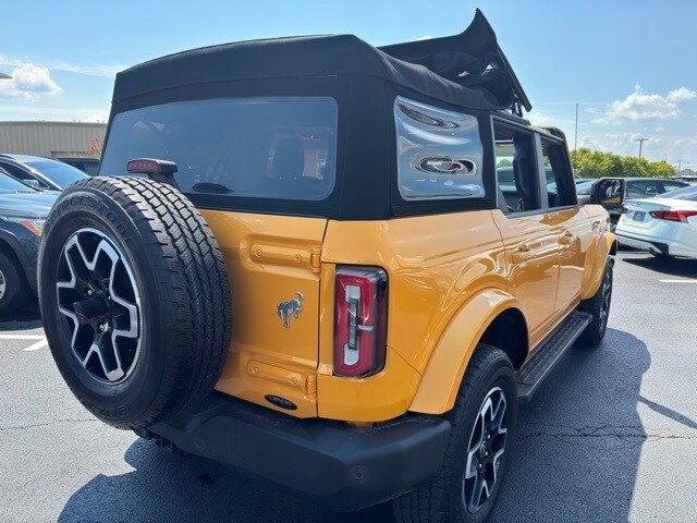 2022 Ford Bronco Outer Banks photo 3