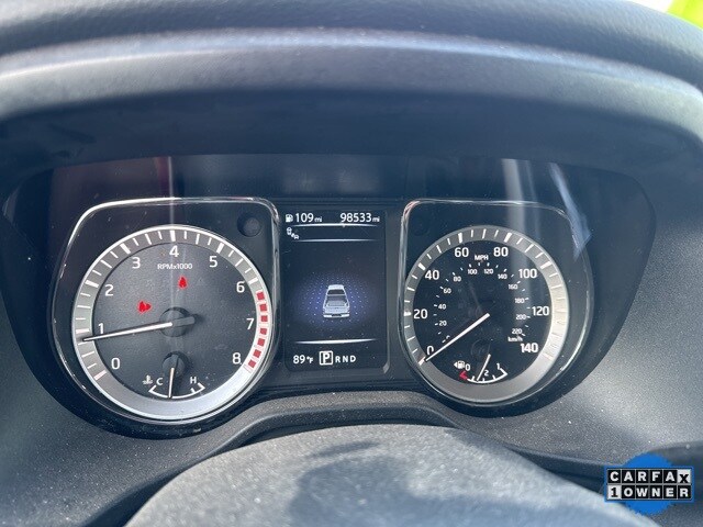2017 Nissan Titan SV photo 4