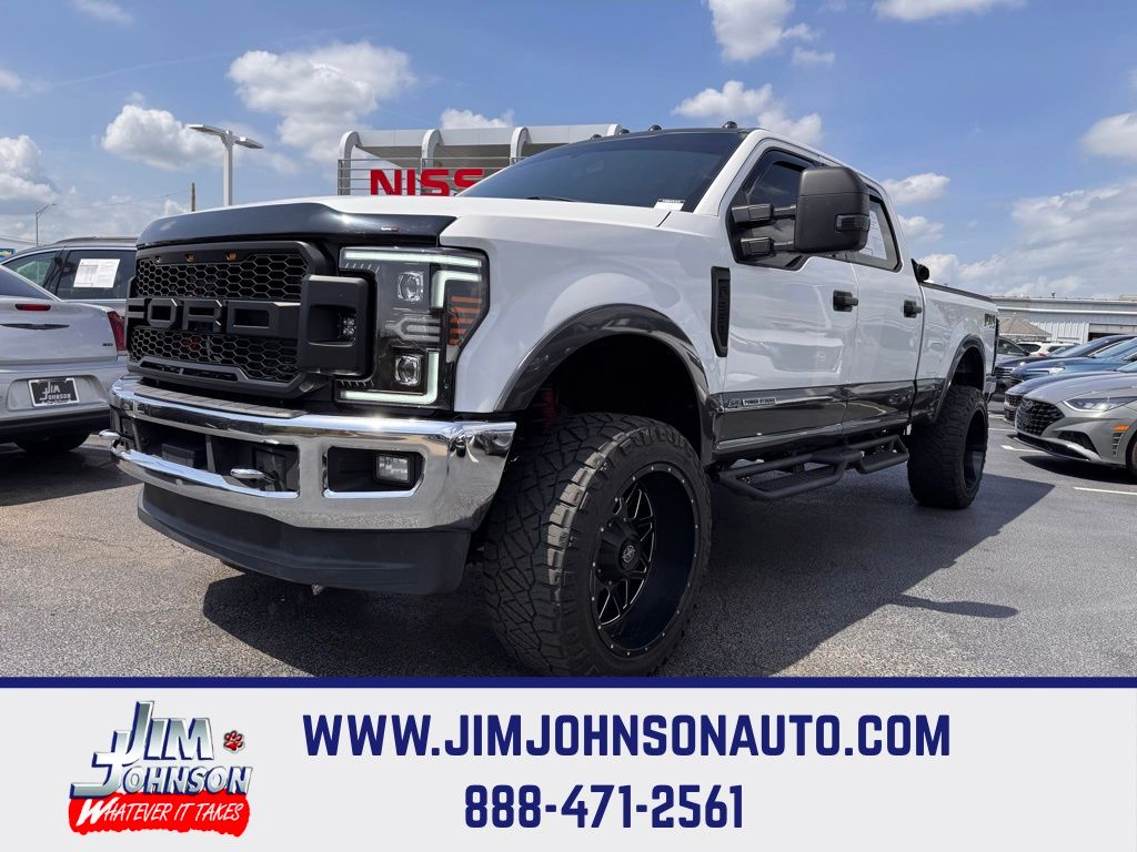 2017 Ford F-350 Lariat 4x4 Crew Cab 6-1/2' Box SRW's photo