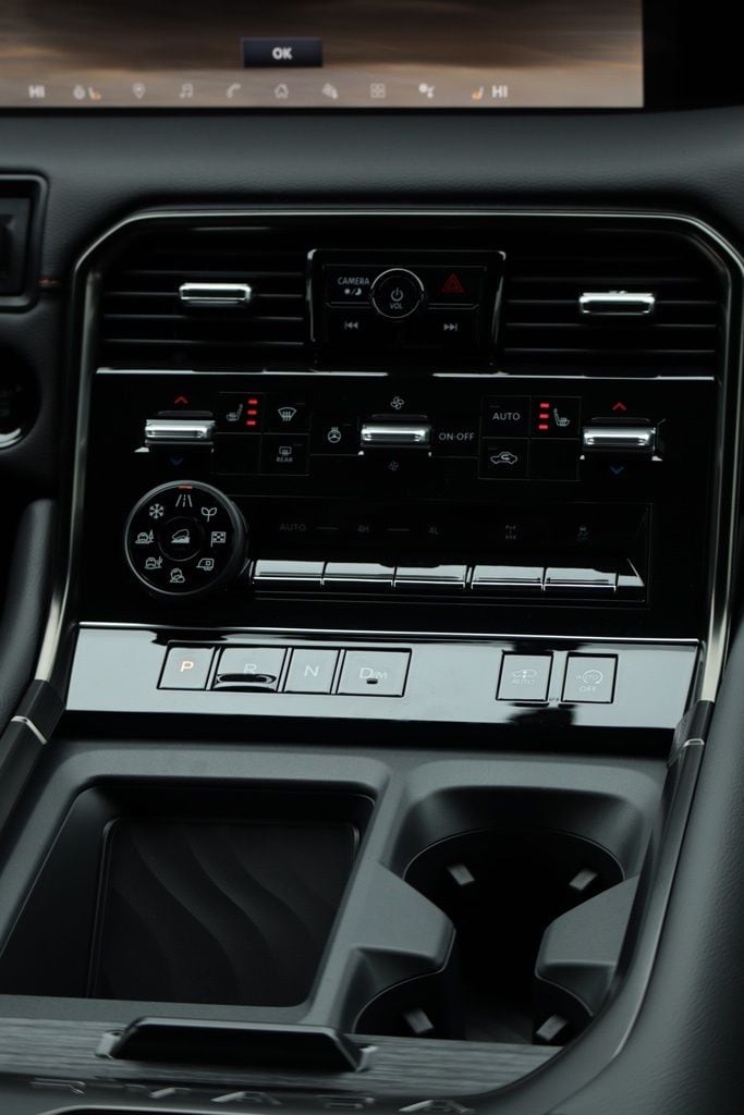 2026 Nissan Armada PRO-4X - Photo 13