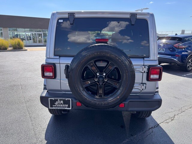 2020 Jeep Wrangler Unlimited Sahara photo 4