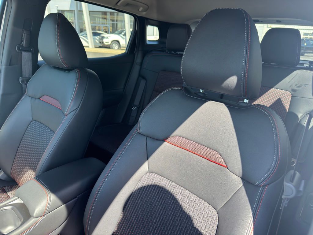 2026 Nissan KICKS SR AWD - Photo 11