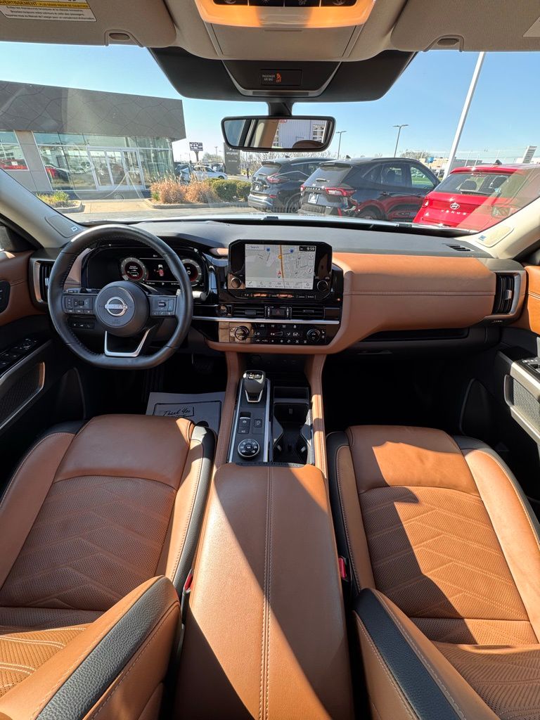 2025 Nissan Pathfinder Platinum - Photo 21