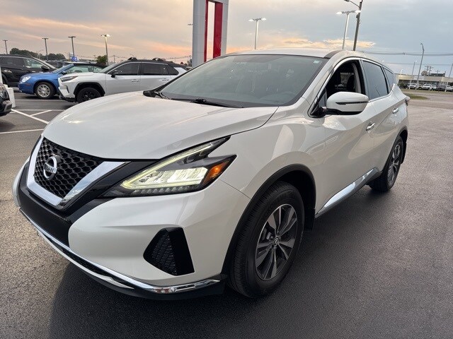 2019 Nissan Murano S photo 2