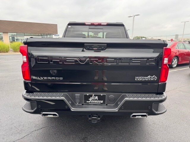2024 Chevrolet Silverado 1500 High Country photo 4