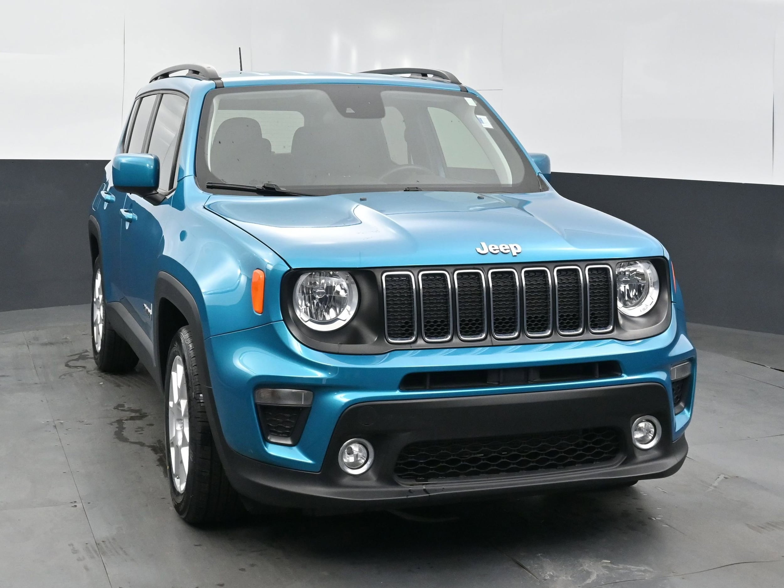 Used 2021 Jeep Renegade Latitude with VIN ZACNJCBB1MPM71560 for sale in Memphis, TN