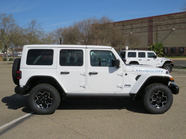 2023 Jeep Wrangler 4xe Rubicon photo 3