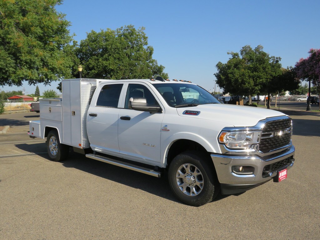 2022 Ram 3500 Tradesman photo 4