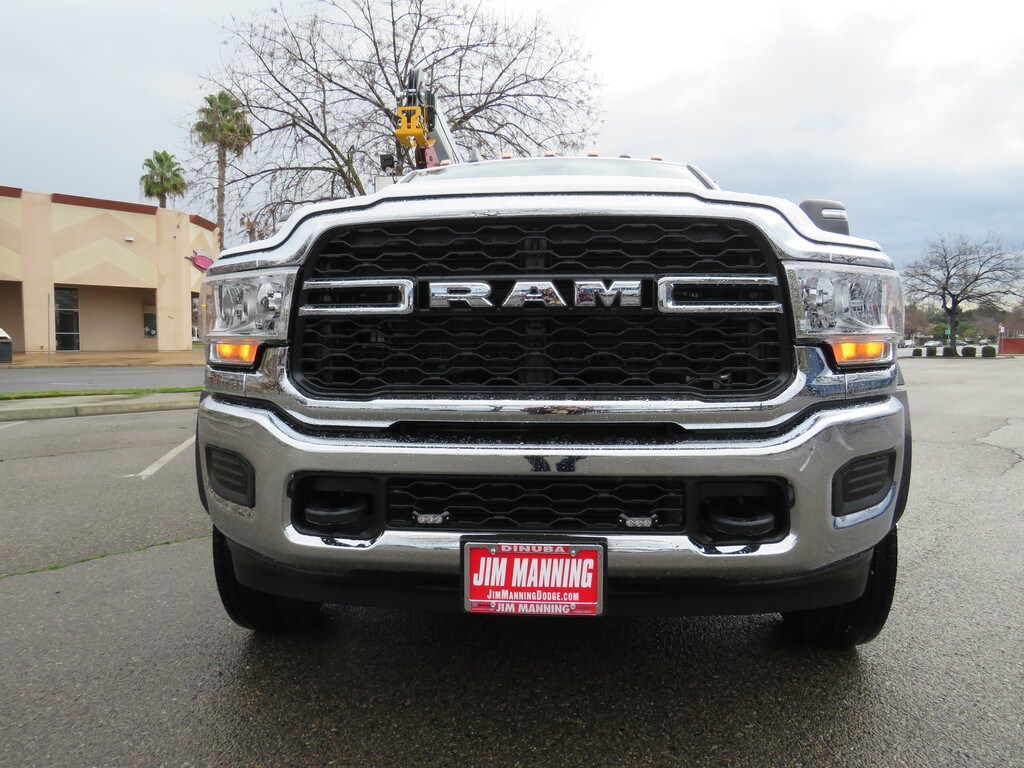 2023 Ram 5500 Tradesman photo 4