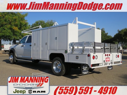 2023 Ram 5500 Chassis Cab 5500 TRADESMAN CHASSIS CREW CAB 4X2 84' CA Pickup