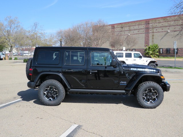 2023 Jeep Wrangler 4xe Rubicon photo 3