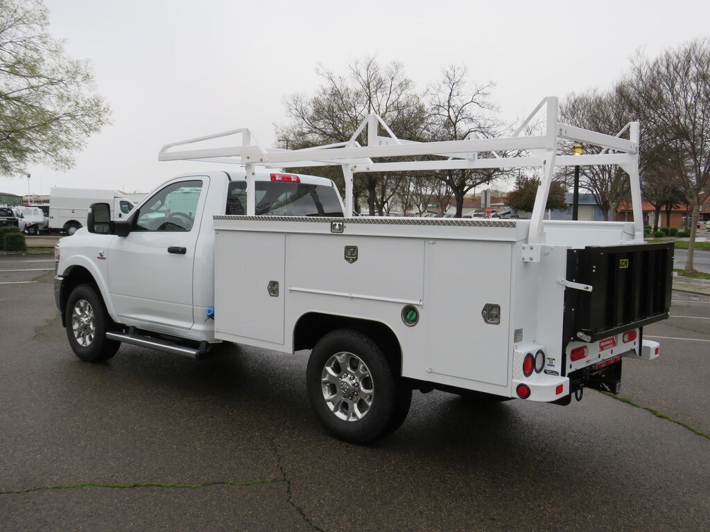 2024 Ram 3500 Tradesman photo 4