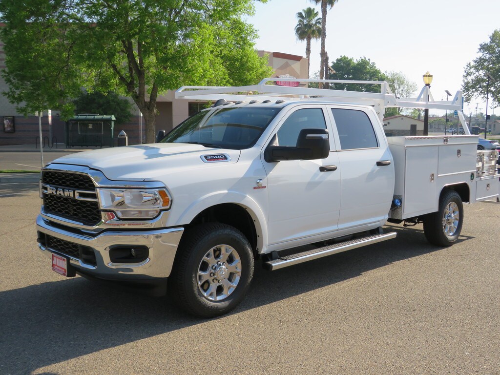 2024 Ram 3500 Tradesman photo 4