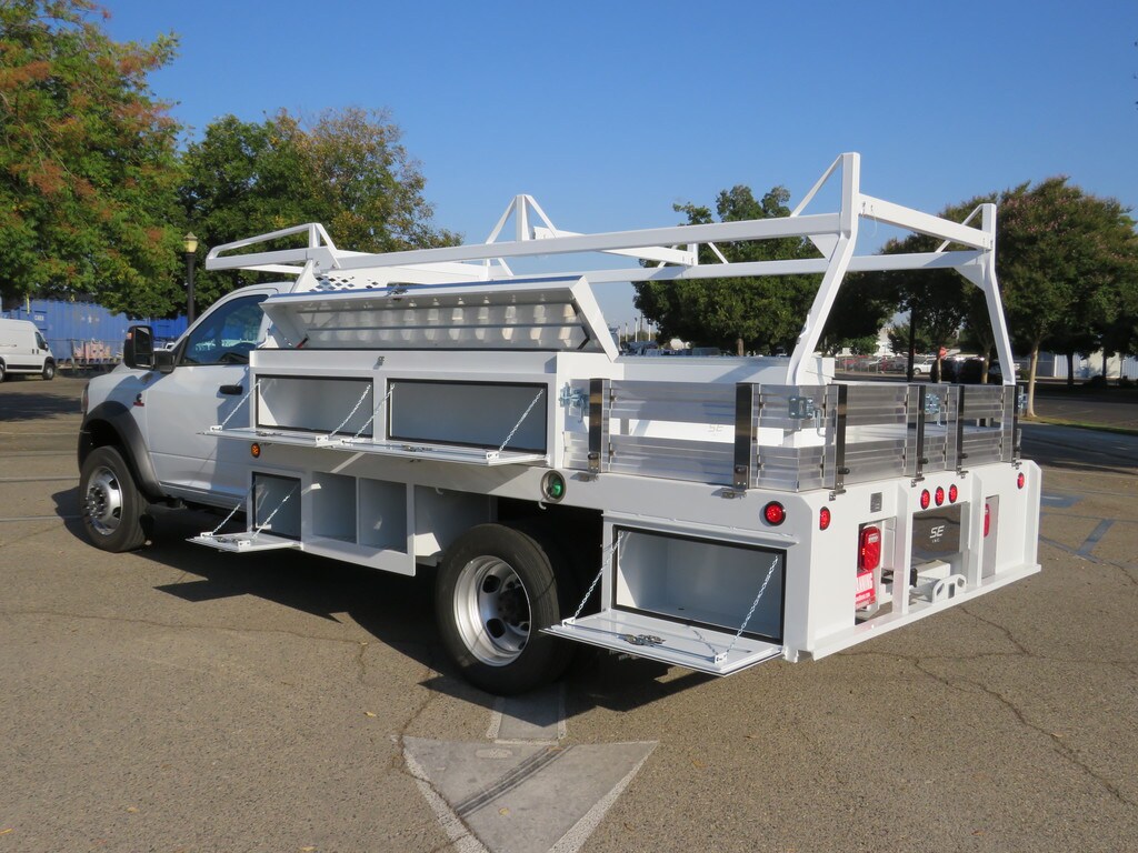 2023 Ram 4500 Tradesman photo 3