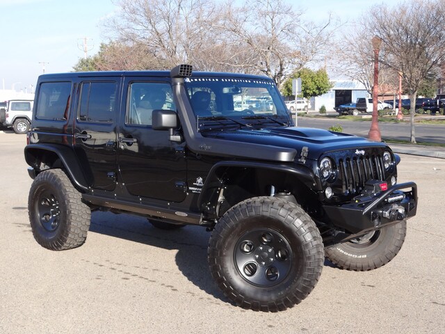 2015 Jeep Wrangler Unlimited photo 2