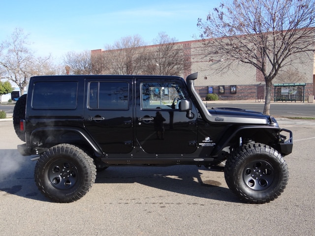 2015 Jeep Wrangler Unlimited photo 3
