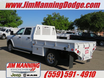 2024 Ram 3500 Chassis Cab 3500 TRADESMAN CREW CAB CHASSIS 4X4 60' CA Pickup