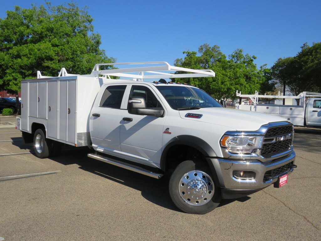 2023 Ram 4500 Tradesman photo 3
