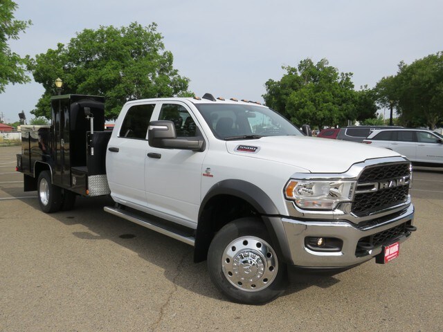 2023 Ram 5500 Tradesman photo 2