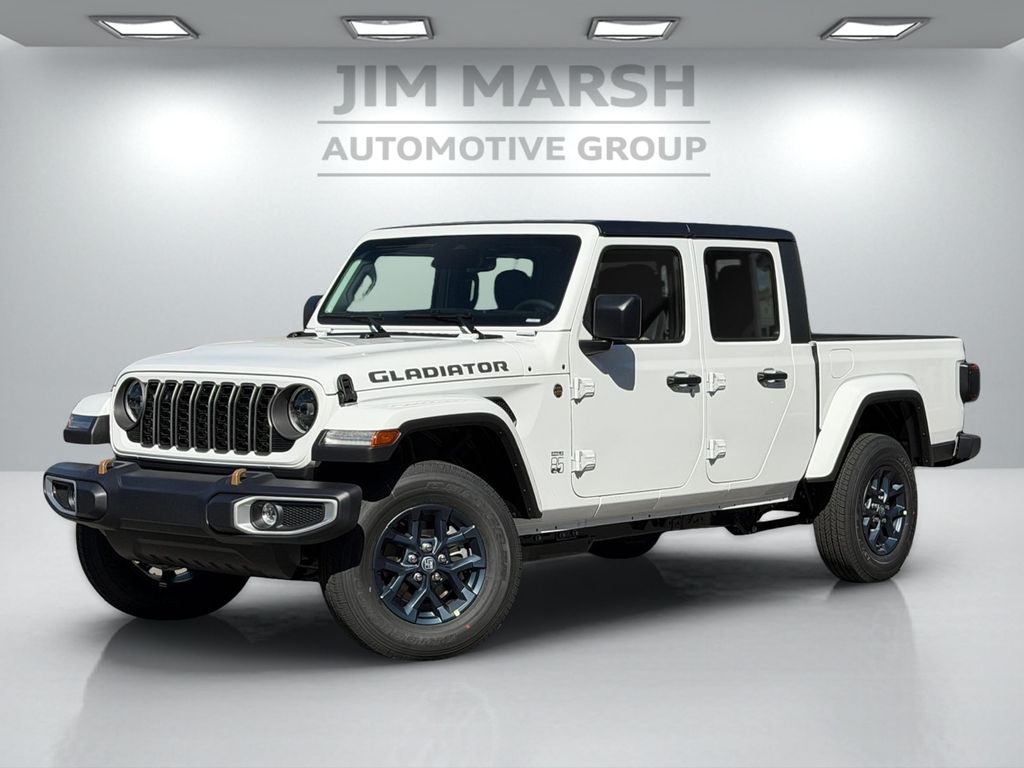 2026 Jeep Gladiator 85th Anniversary Edition Auto's photo