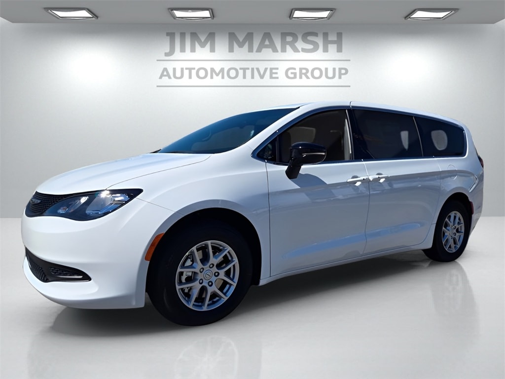 2026 Chrysler Voyager LX's photo