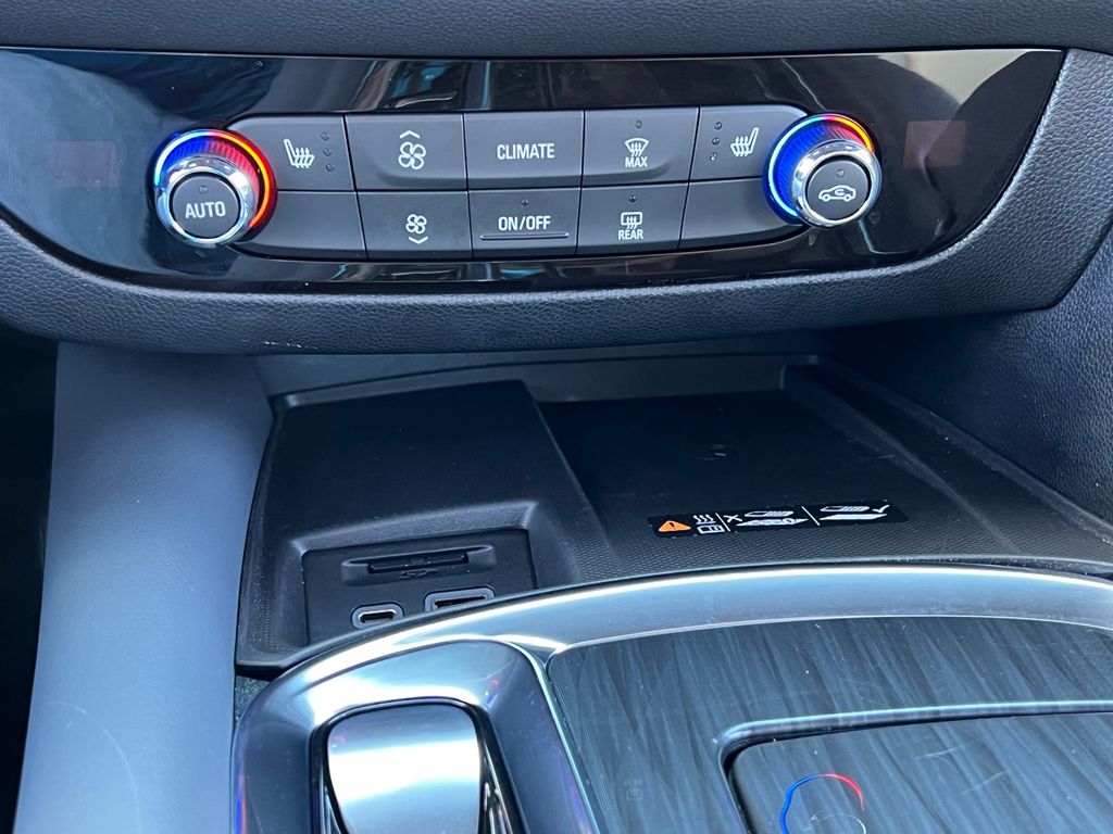 2024 Buick Enclave Essence - Photo 15