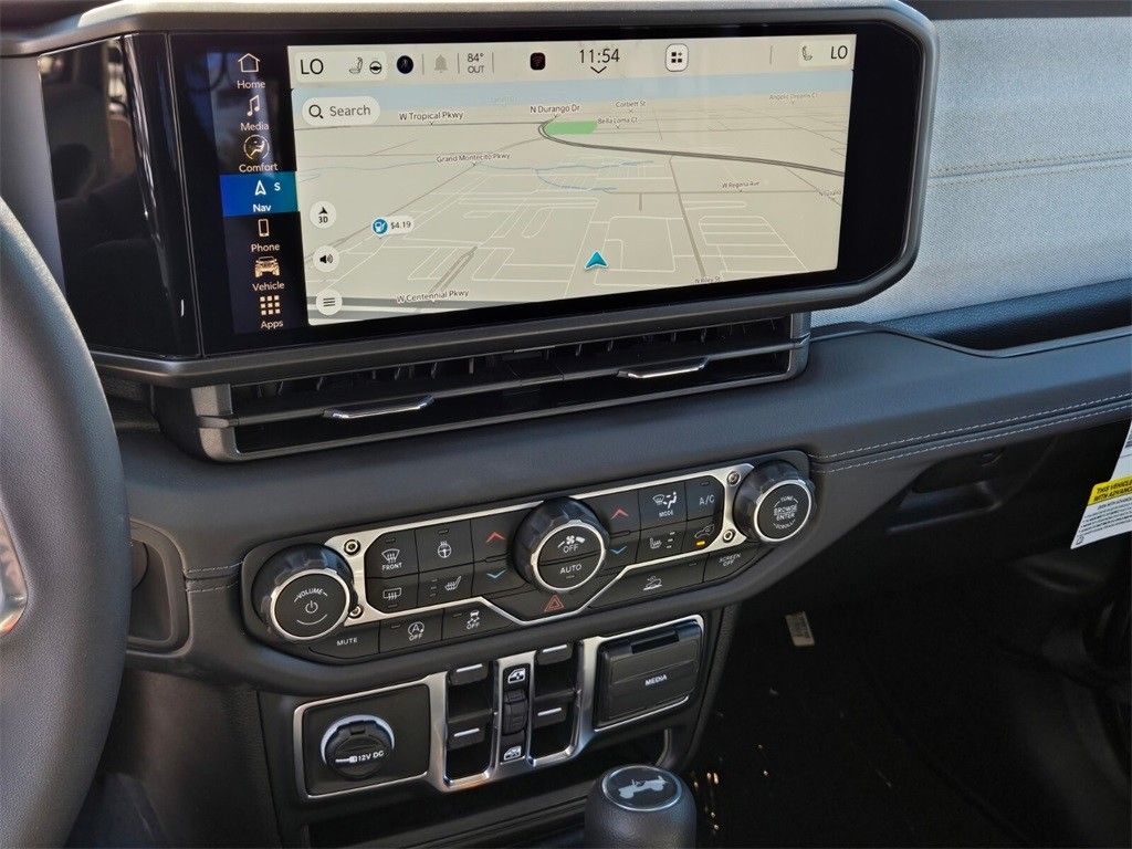 2026 Jeep Wrangler 4-Door Sahara - Photo 11