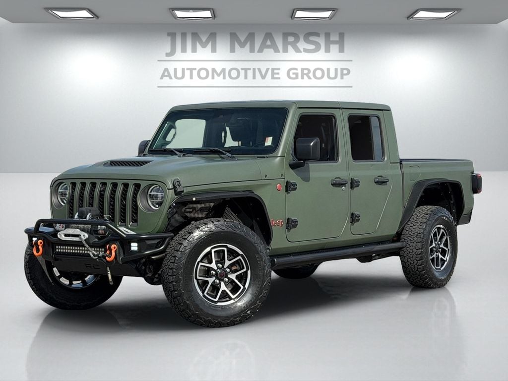 2021 Jeep Gladiator Truck Crew Cab 