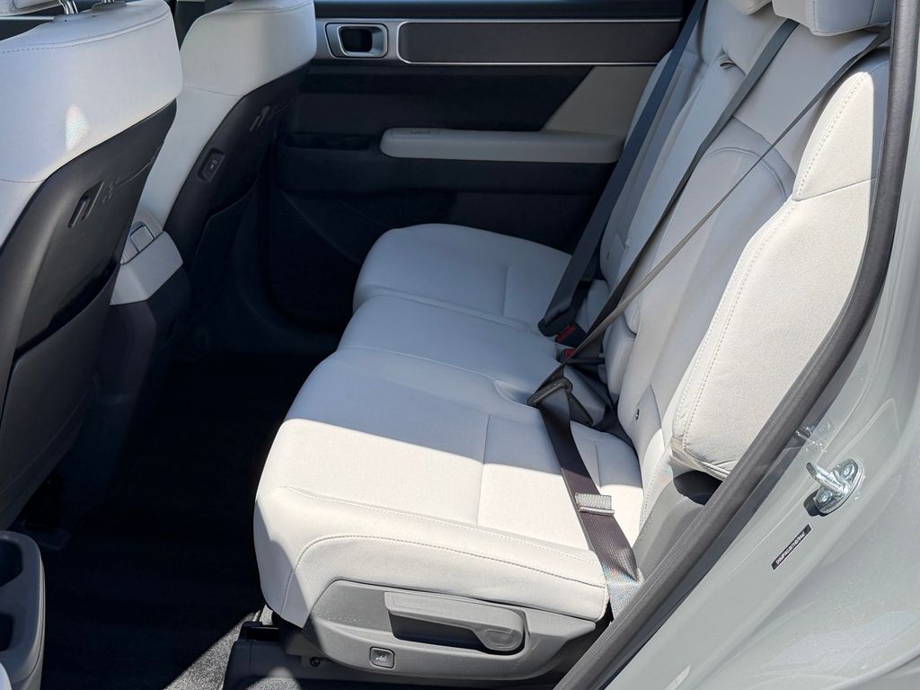 2026 Hyundai Santa Fe SE - Photo 19