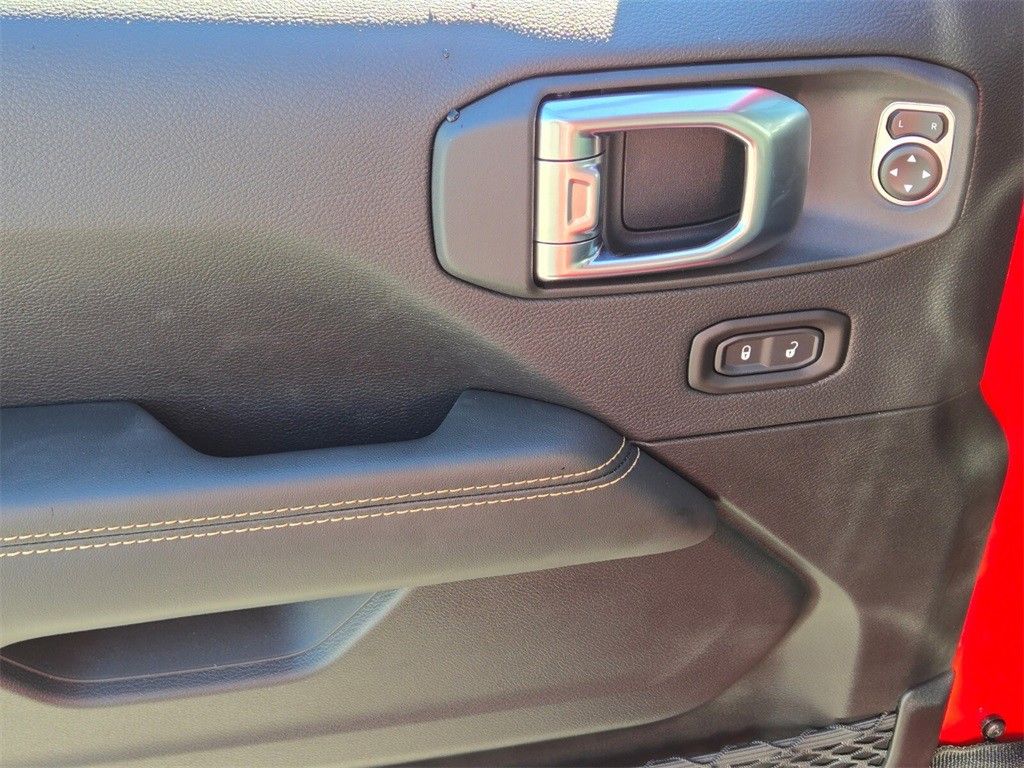 2026 Jeep Wrangler 4-Door Sahara - Photo 9