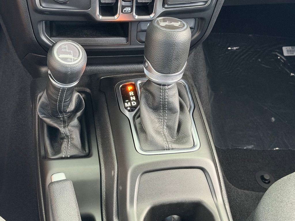2026 Jeep Wrangler 4-Door Sport - Photo 15