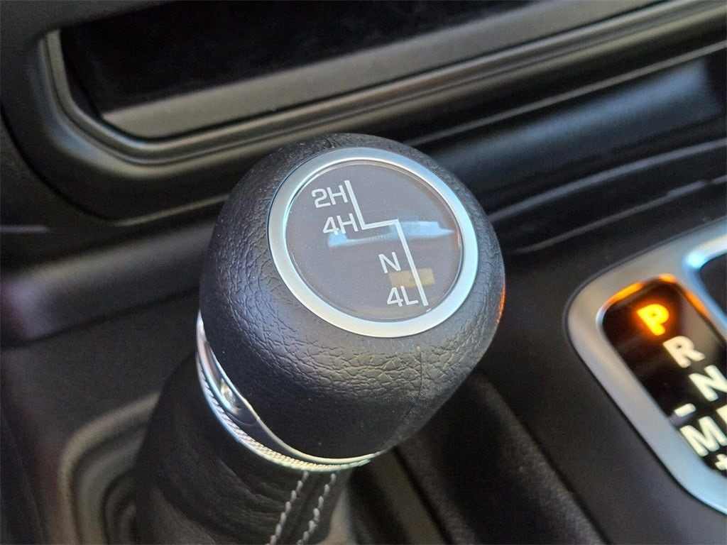 2026 Jeep Wrangler 4-Door Sahara - Photo 13